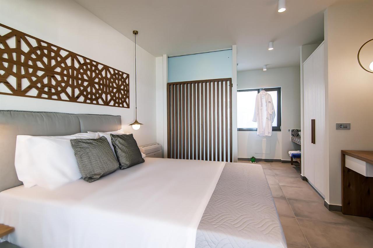 Amphitheatre Suites Palaiochora Zewnętrze zdjęcie